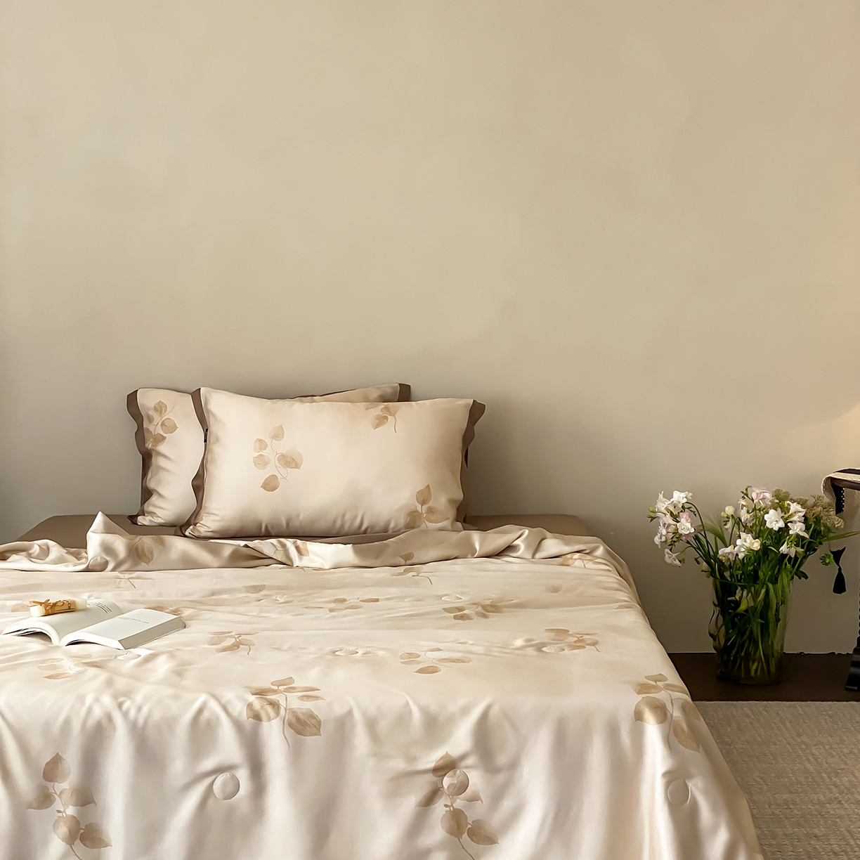 91家纺网 家纺一手货源 找家纺 玉宇阁家居 2026新款60S兰精天丝印花夏被四件套 月漾-落日晕