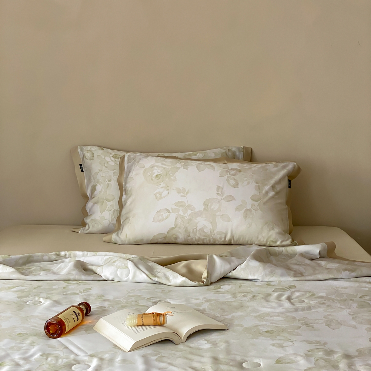 91家纺网 家纺一手货源 找家纺 玉宇阁家居 2026新款60S兰精天丝印花夏被四件套 悠悠夏日-抹茶冰盏