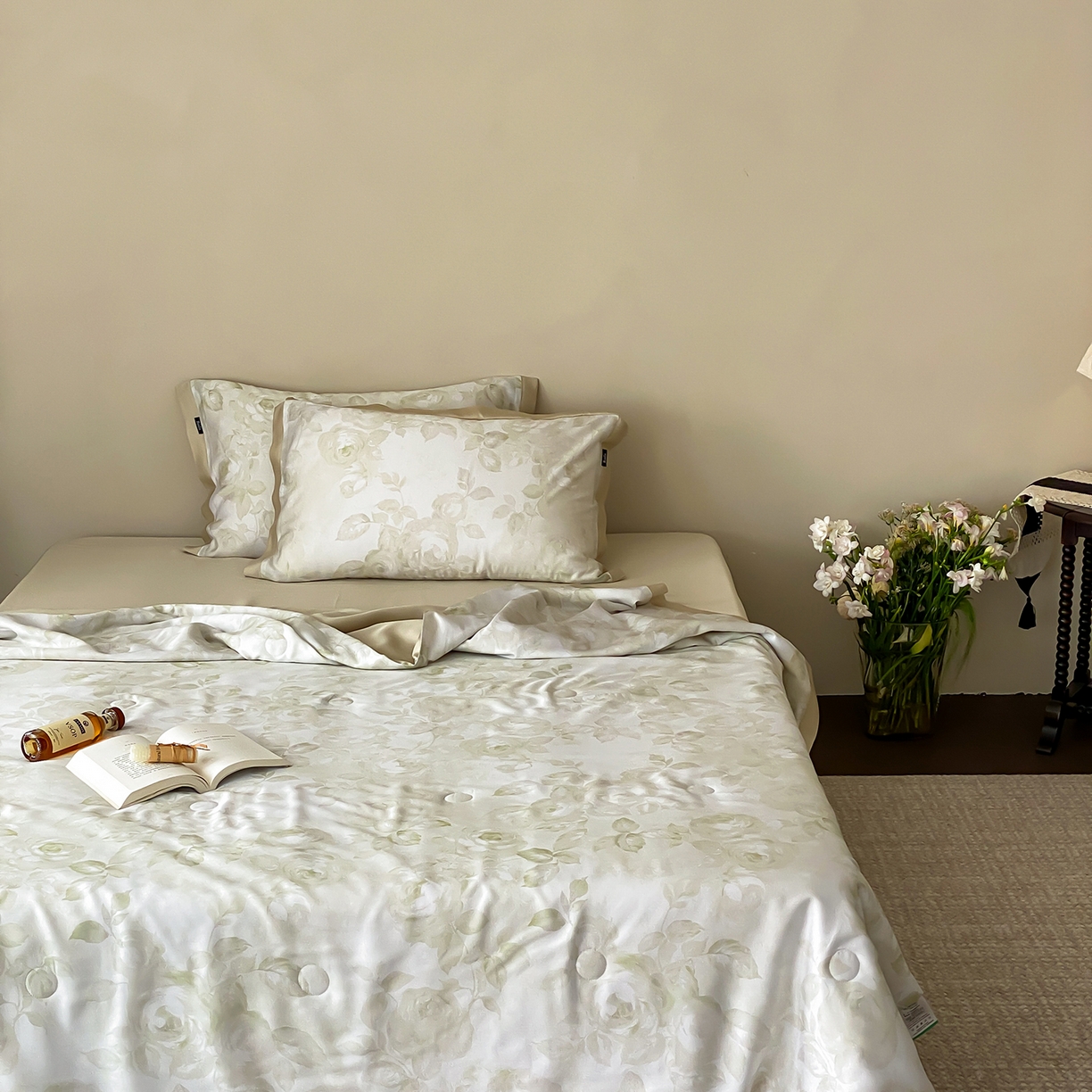 91家纺网 家纺一手货源 找家纺 玉宇阁家居 2026新款60S兰精天丝印花夏被四件套 悠悠夏日-抹茶冰盏