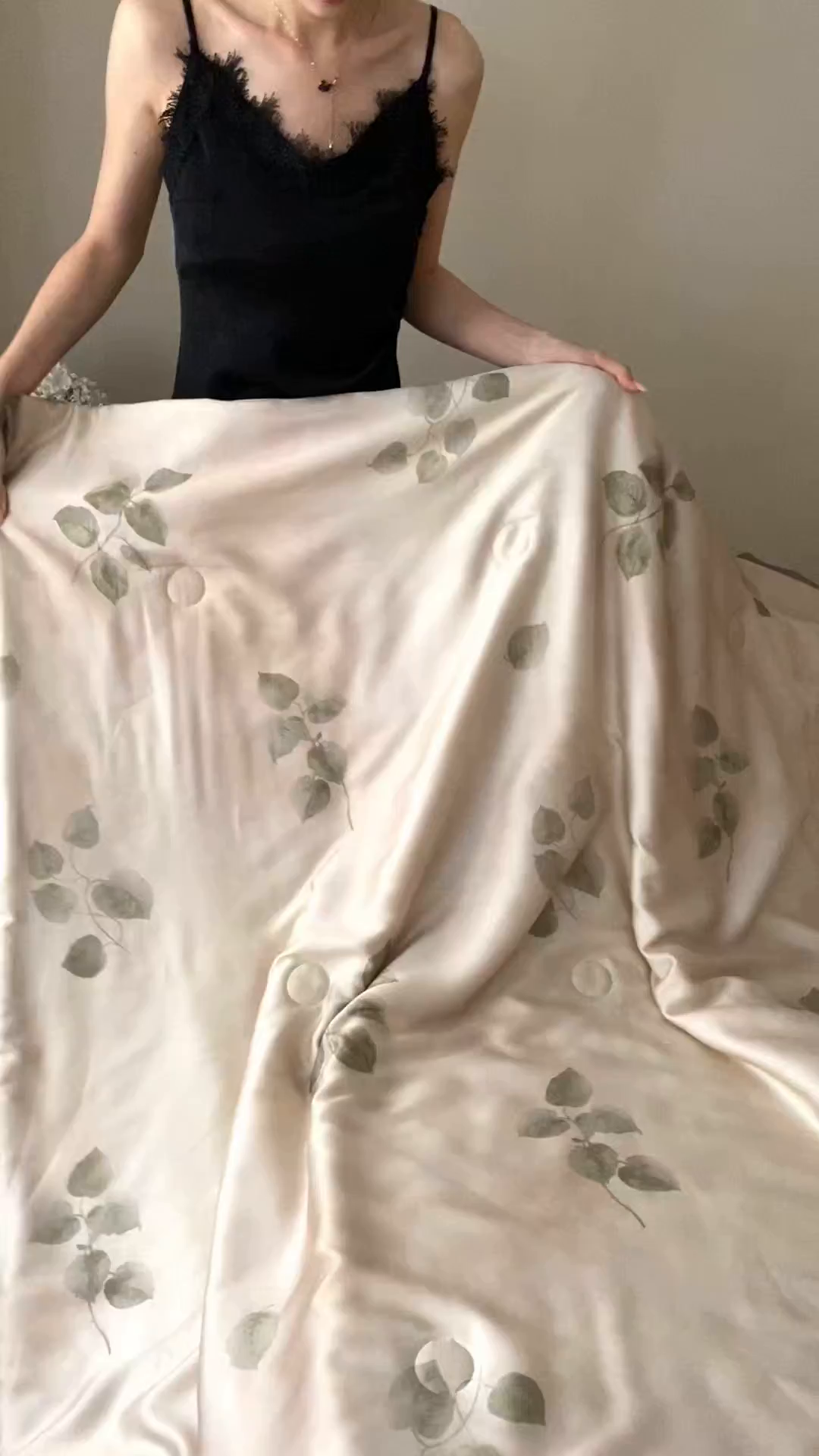 91家纺网 家纺一手货源 找家纺 玉宇阁家居 2026新款60S兰精天丝印花夏被四件套 月漾-晴川绿