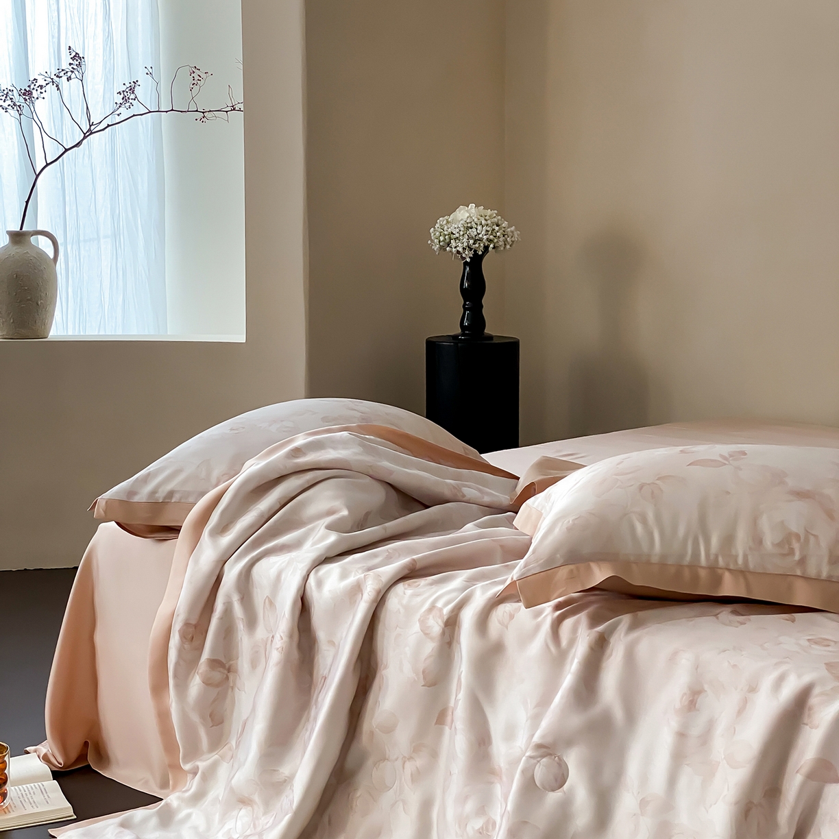 91家纺网 家纺一手货源 找家纺 玉宇阁家居 2026新款60S兰精天丝印花夏被四件套 悠悠夏日-霉霉芭乐