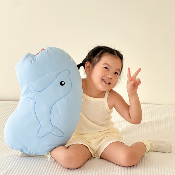 91家纺网 家纺一手货源 找家纺 北鸣有鱼枕芯馆 2026新款冰皮小海豚枕头枕芯 小海豚-蓝色 35*55cm/只