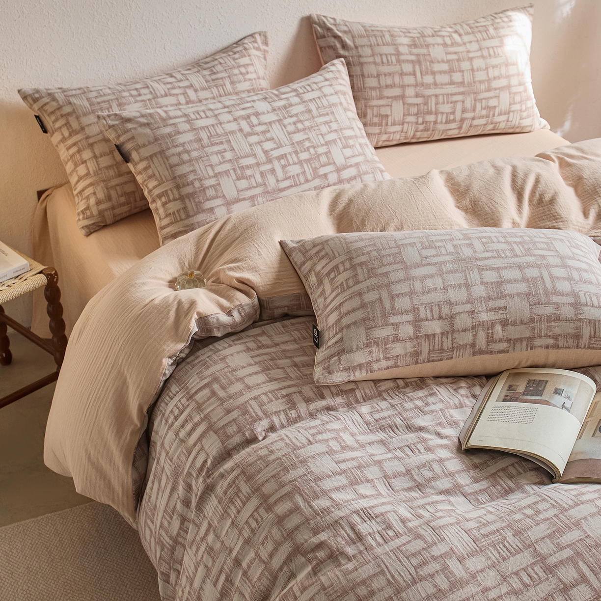 91家纺网 家纺一手货源 找家纺 千朵森 2026新款全棉纯棉色织提花肌理四件套-素序 素序-肌理浅棕