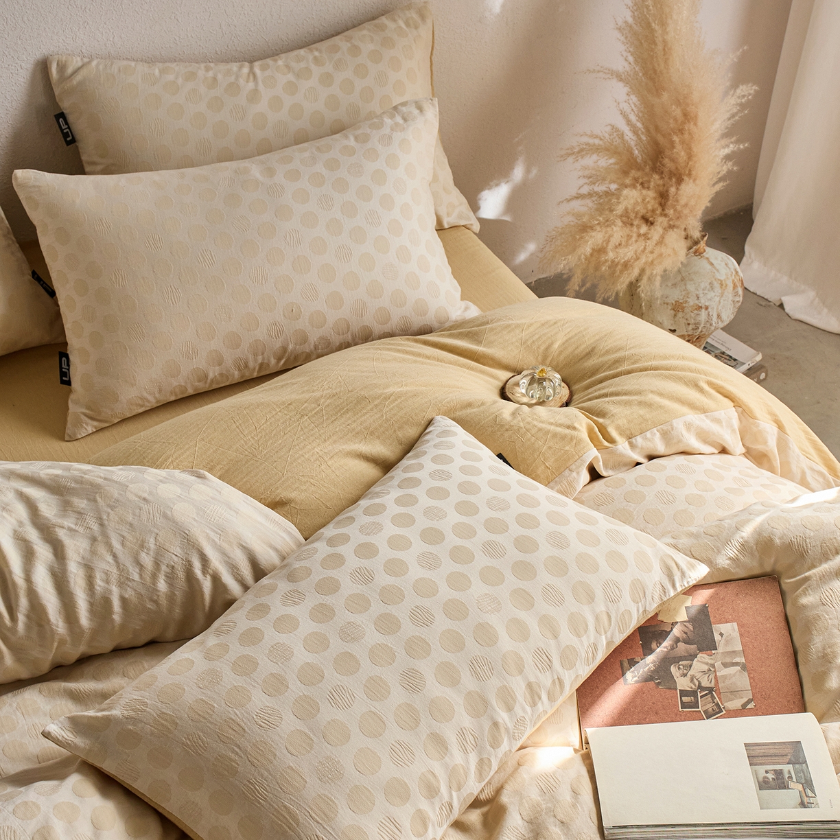 91家纺网 家纺一手货源 找家纺 千朵森 2026新款全棉纯棉色织提花肌理四件套-素序 素序-奶盐波点