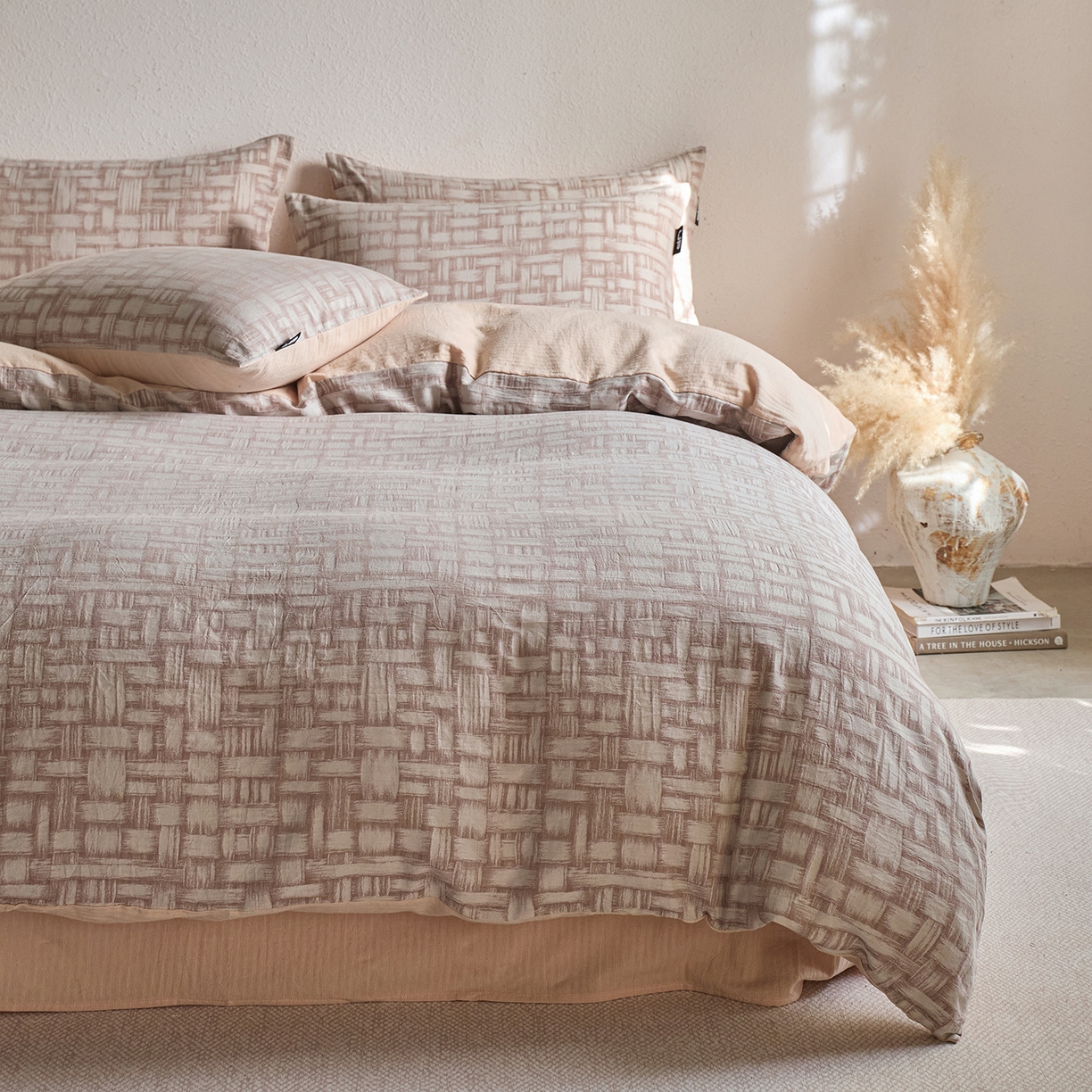 91家纺网 家纺一手货源 找家纺 千朵森 2026新款全棉纯棉色织提花肌理四件套-素序 素序-肌理浅棕