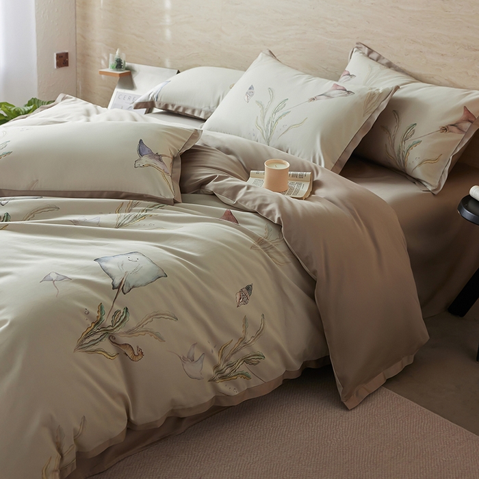 91家纺网 家纺一手货源 找家纺 千朵森 2026新款海洋风全棉纯棉50S数码印花拼角四件套 HY浅海秘屿