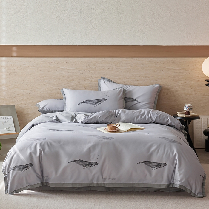 91家纺网 家纺一手货源 找家纺 千朵森 2026新款海洋风全棉纯棉50S数码印花拼角四件套 HY灰海鲸屿