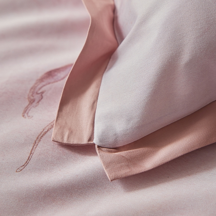 91家纺网 家纺一手货源 找家纺 千朵森 2026新款海洋风全棉纯棉50S数码印花拼角四件套 HY水母私语