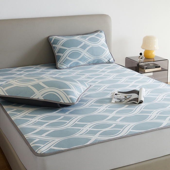 91家纺网 家纺一手货源 找家纺 千朵森 2026新款冰岛冰感丝床笠款凉席三件套-风格一 冰岛-晴空蓝