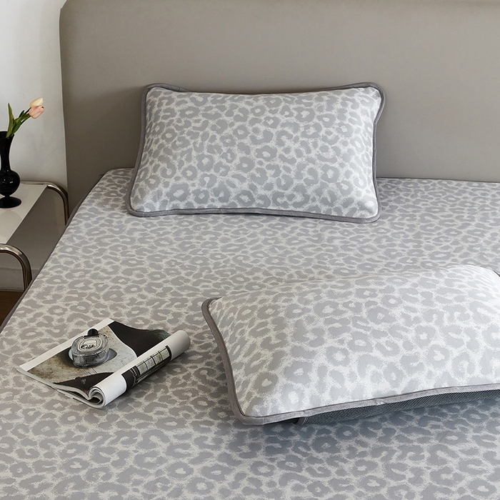 91家纺网 家纺一手货源 找家纺 千朵森 2026新款冰岛冰感丝床笠款凉席三件套-风格一 冰岛-山茶灰