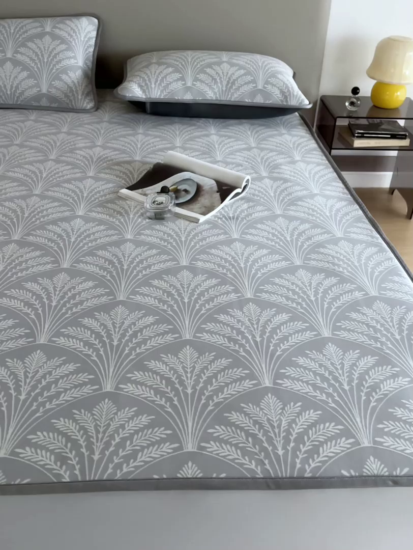 91家纺网 家纺一手货源 找家纺 千朵森 2026新款冰岛冰感丝床笠款凉席三件套-风格一 冰岛-山梗灰