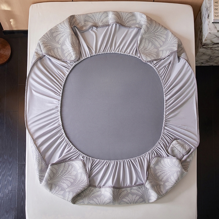 91家纺网 家纺一手货源 找家纺 千朵森 2026新款A类抗菌冰岛冰感丝床笠款凉席三件套 风格二 冰岛-山梗灰