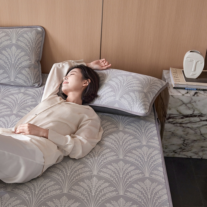 91家纺网 家纺一手货源 找家纺 千朵森 2026新款A类抗菌冰岛冰感丝床笠款凉席三件套 风格二 冰岛-山梗灰