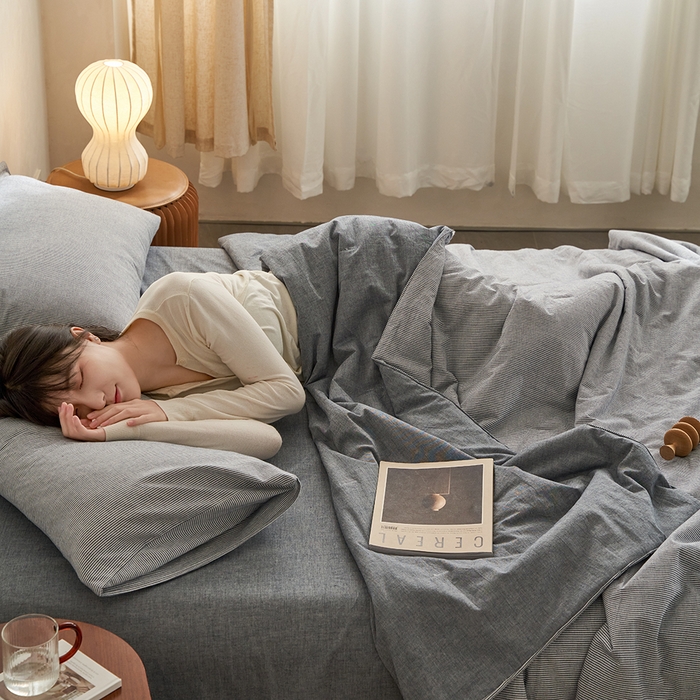 91家纺网 家纺一手货源 找家纺 千朵森 2026新款A类全棉色织水洗棉夏被夏被四件套 牛仔蓝细条纹