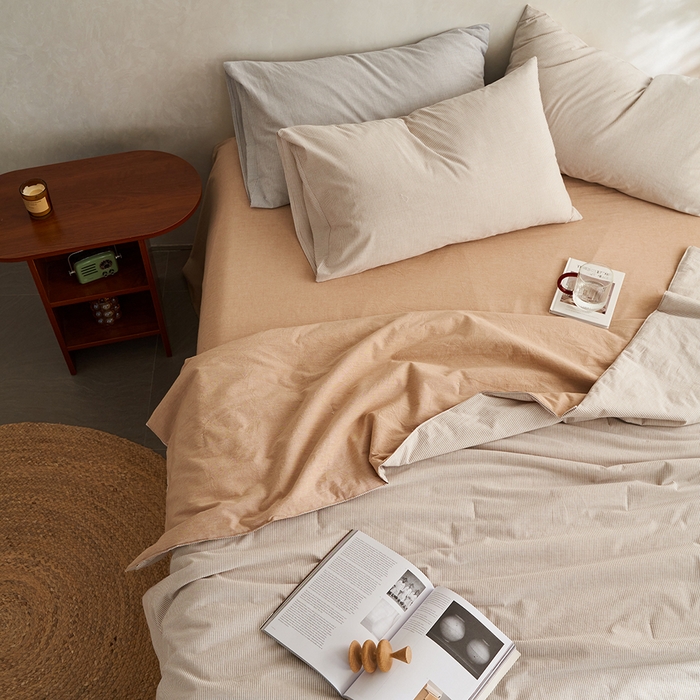 91家纺网 家纺一手货源 找家纺 千朵森 2026新款A类全棉色织水洗棉夏被夏被四件套 秋叶桔细条纹