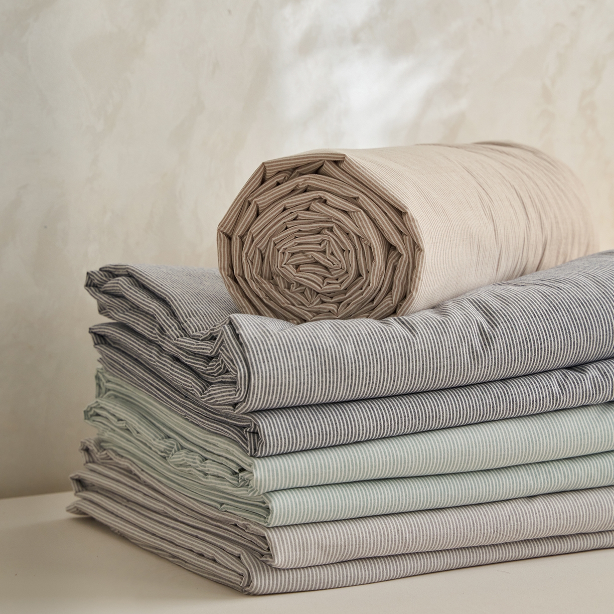 91家纺网 家纺一手货源 找家纺 千朵森 2026新款A类全棉色织水洗棉夏被夏被四件套 叠拍图