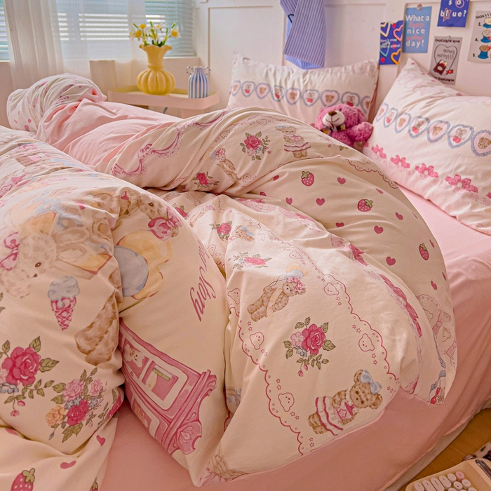 91家纺网 家纺一手货源 找家纺 欧妮家纺 2025新款AB版印花水洗棉四件套系列卡通床单被套学生宿舍床上三件套-提供买家秀 小熊玩偶屋