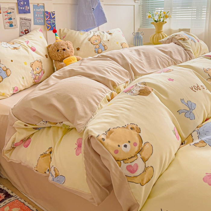 91家纺网 家纺一手货源 找家纺 欧妮家纺 2025新款AB版印花水洗棉四件套系列卡通床单被套学生宿舍床上三件套-提供买家秀 草莓奶熊