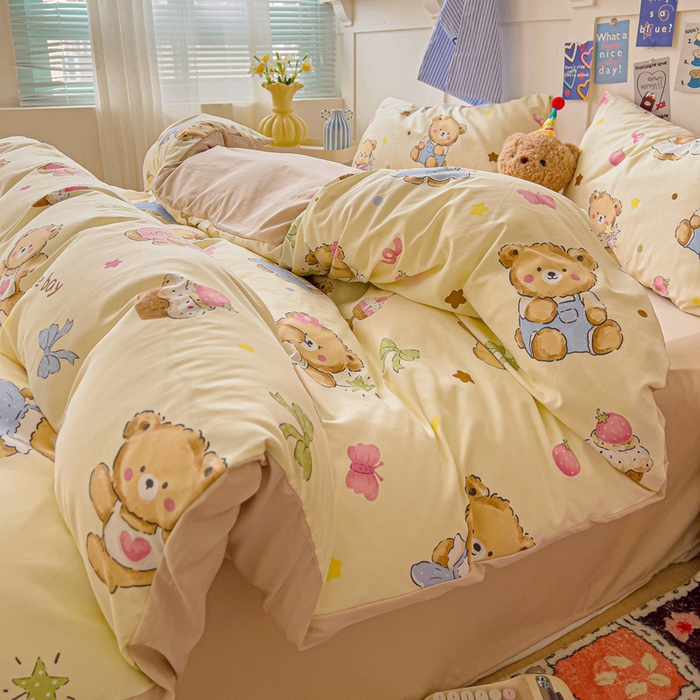 91家纺网 家纺一手货源 找家纺 欧妮家纺 2025新款AB版印花水洗棉四件套系列卡通床单被套学生宿舍床上三件套-提供买家秀 草莓奶熊