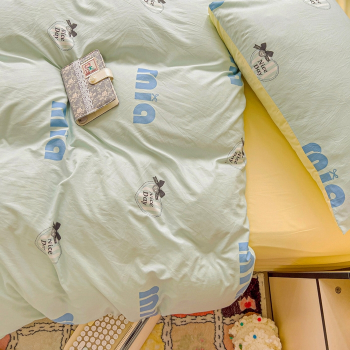 91家纺网 家纺一手货源 找家纺 欧妮家纺 2025新款AB版印花水洗棉四件套系列卡通床单被套学生宿舍床上三件套-提供买家秀 蓝莓梨子