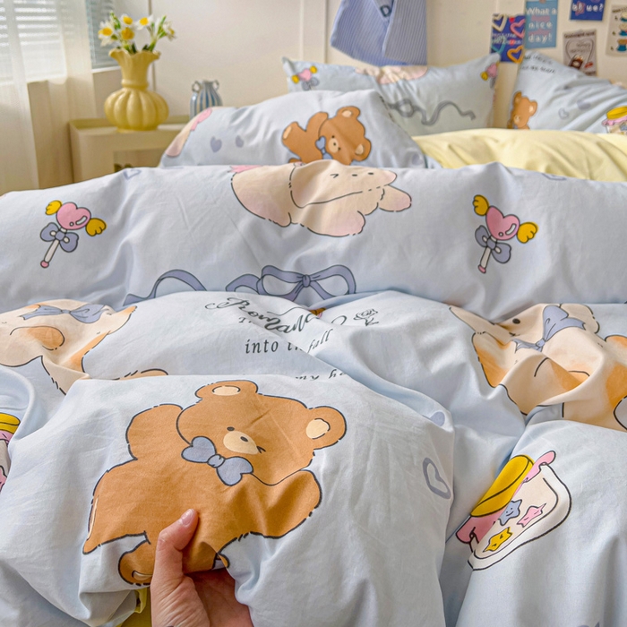 91家纺网 家纺一手货源 找家纺 欧妮家纺 2025新款AB版印花水洗棉四件套系列卡通床单被套学生宿舍床上三件套-提供买家秀 小猫逃离记