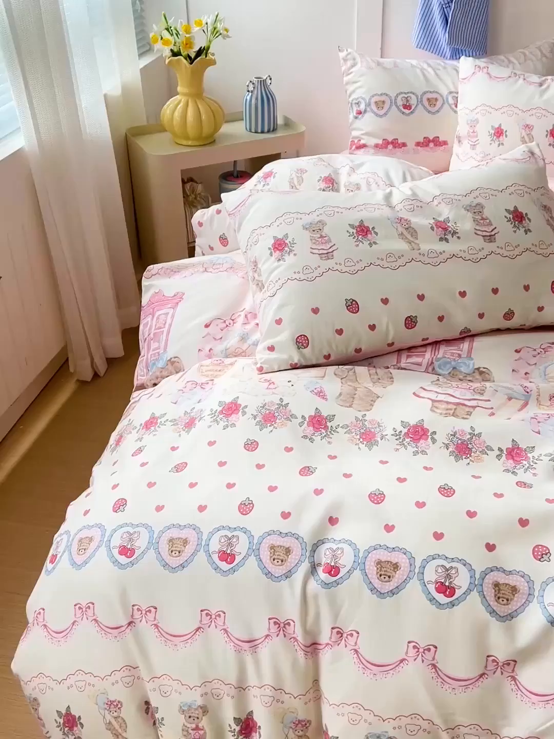 91家纺网 家纺一手货源 找家纺 欧妮家纺 2025新款AB版印花水洗棉四件套系列卡通床单被套学生宿舍床上三件套-提供买家秀 小熊玩偶屋