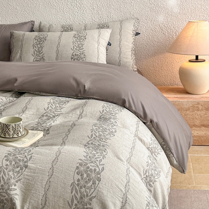 91家纺网 家纺一手货源 找家纺 恋人优选 2026新款全棉纯棉三层提花四件套 花蔓吟-灰