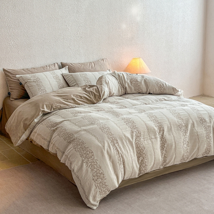 91家纺网 家纺一手货源 找家纺 恋人优选 2026新款全棉纯棉三层提花四件套 花蔓吟-咖