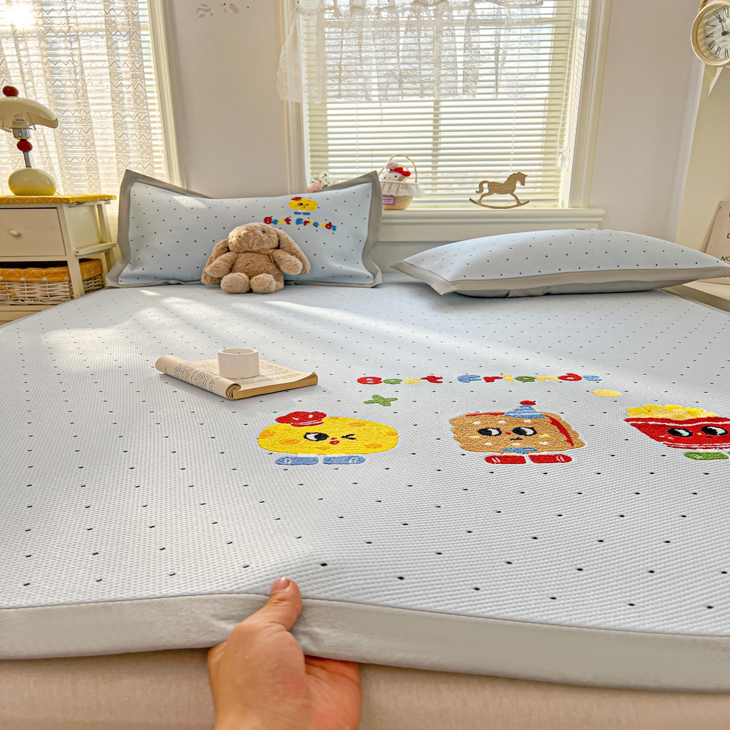 91家纺网 家纺一手货源 找家纺 十里居 2026新款A类凉感PE毛巾绣提花凉席席子-奶酪饼干系列 奶酪饼干-波点蓝