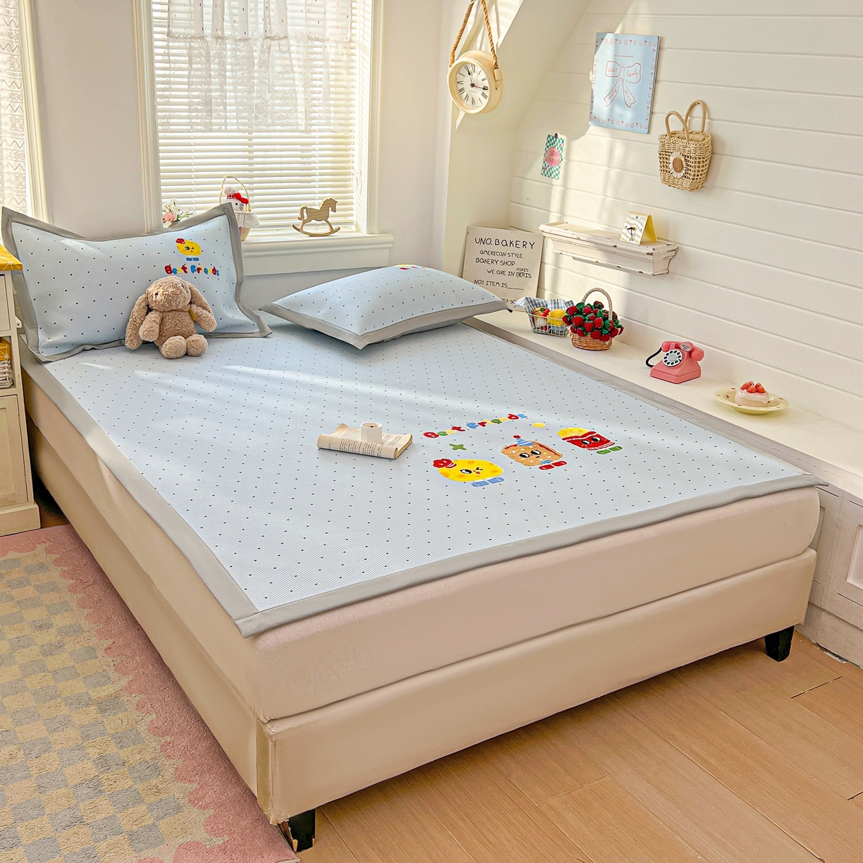 91家纺网 家纺一手货源 找家纺 十里居 2026新款A类凉感PE毛巾绣提花凉席席子-奶酪饼干系列 奶酪饼干-波点蓝