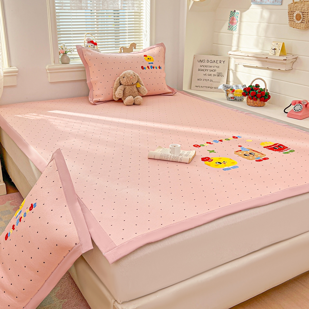 91家纺网 家纺一手货源 找家纺 十里居 2026新款A类凉感PE毛巾绣提花凉席席子-奶酪饼干系列 奶酪饼干-波点粉