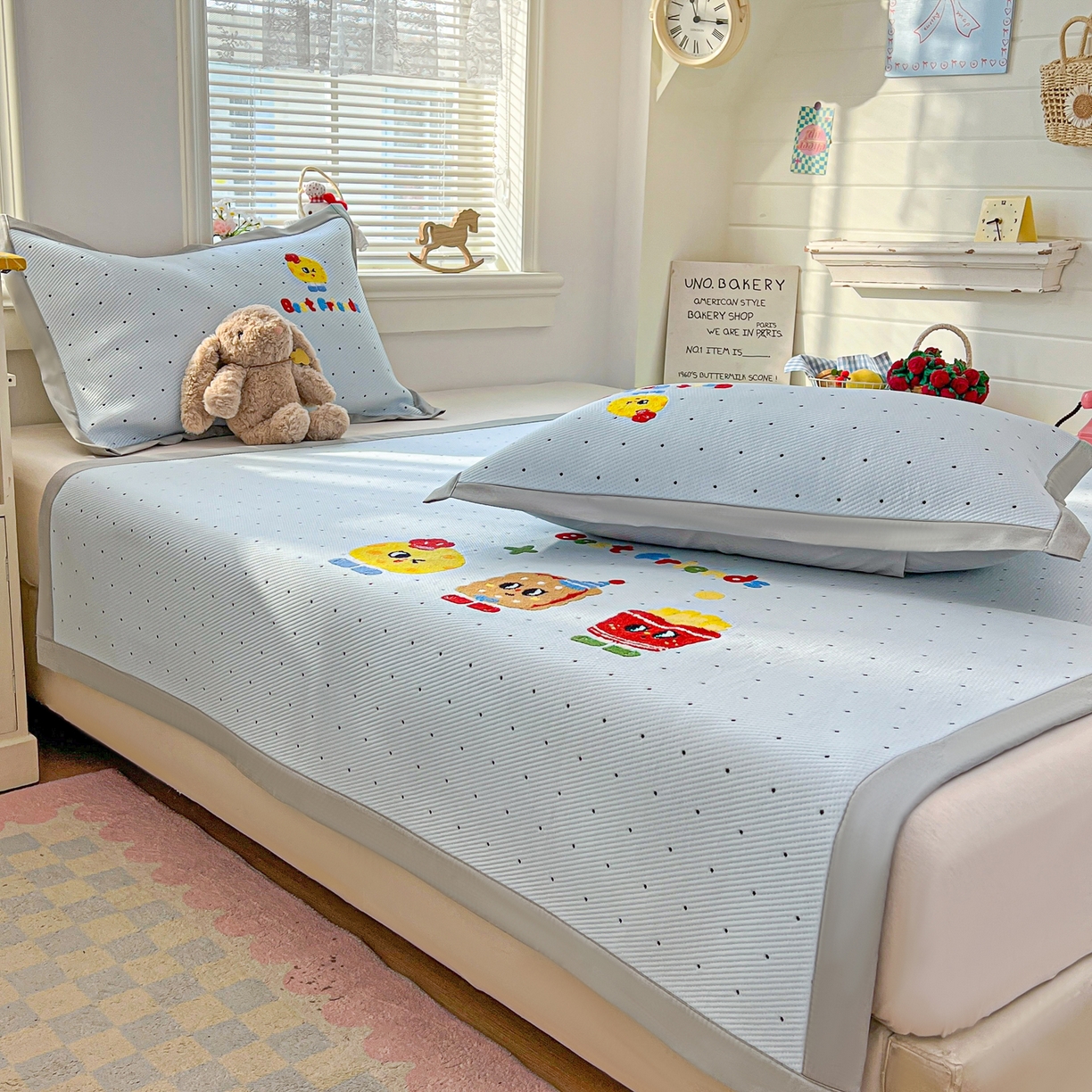 91家纺网 家纺一手货源 找家纺 十里居 2026新款A类凉感PE毛巾绣提花凉席席子-奶酪饼干系列 奶酪饼干-波点蓝