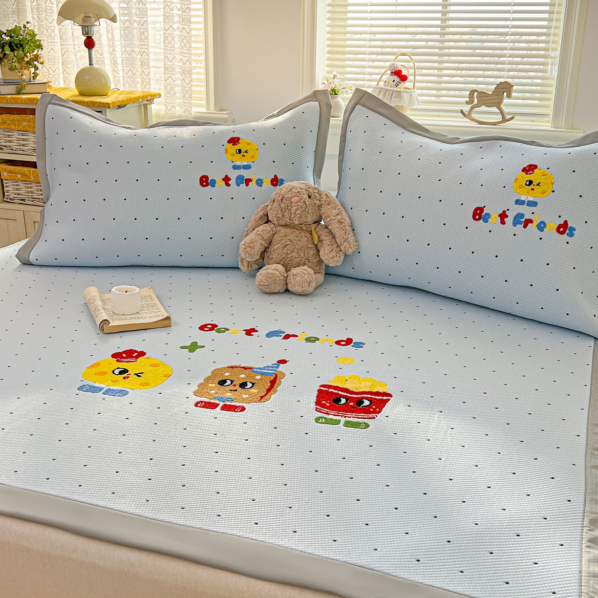 91家纺网 家纺一手货源 找家纺 十里居 2026新款A类凉感PE毛巾绣提花凉席席子-奶酪饼干系列 奶酪饼干-波点蓝