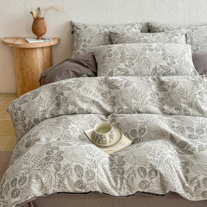 91家纺网 家纺一手货源 找家纺 恋人优选 2026新款全棉纯棉三层提花四件套 茎叶时光-灰