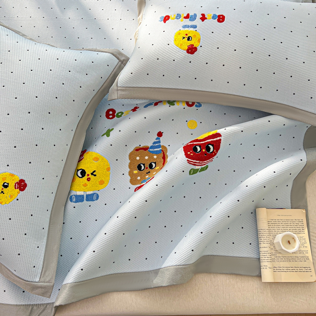 91家纺网 家纺一手货源 找家纺 十里居 2026新款A类凉感PE毛巾绣提花凉席席子-奶酪饼干系列 奶酪饼干-波点蓝