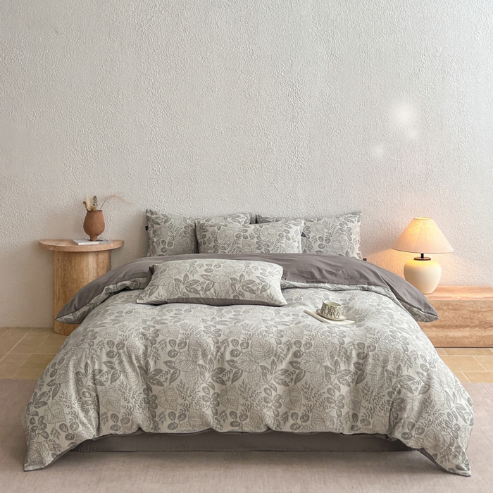 91家纺网 家纺一手货源 找家纺 恋人优选 2026新款全棉纯棉三层提花四件套 茎叶时光-灰