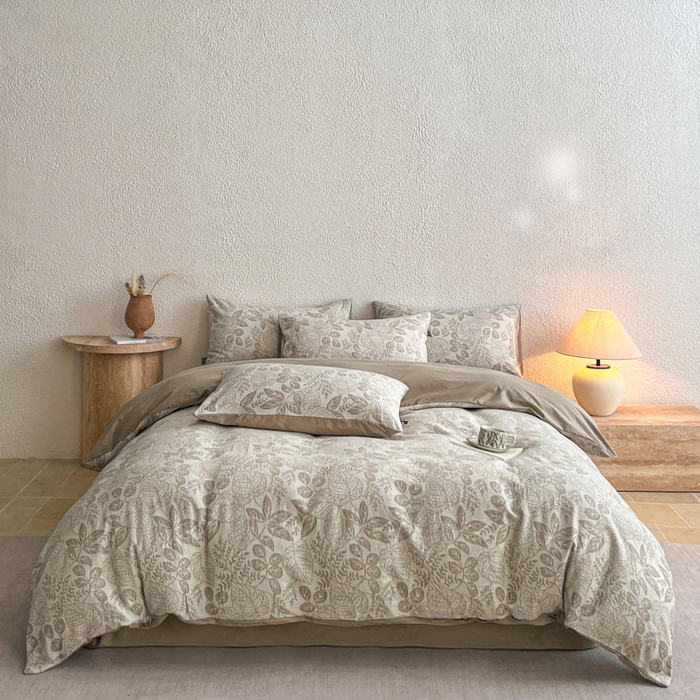 91家纺网 家纺一手货源 找家纺 恋人优选 2026新款全棉纯棉三层提花四件套 茎叶时光-咖