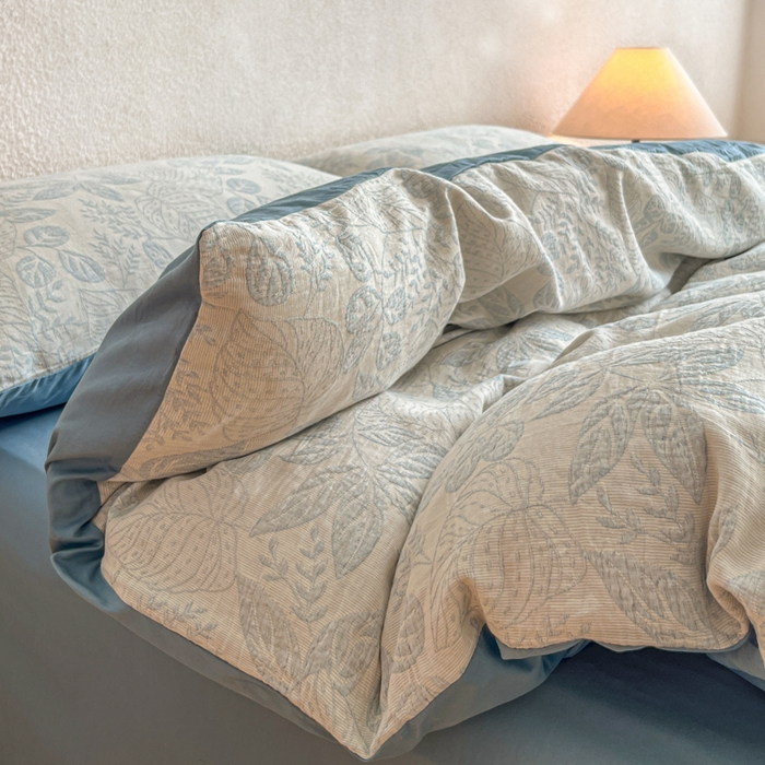 91家纺网 家纺一手货源 找家纺 恋人优选 2026新款全棉纯棉三层提花四件套 茎叶时光-兰