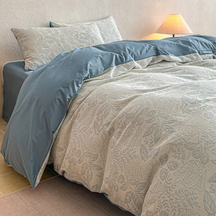 91家纺网 家纺一手货源 找家纺 恋人优选 2026新款全棉纯棉三层提花四件套 茎叶时光-兰