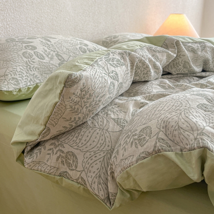 91家纺网 家纺一手货源 找家纺 恋人优选 2026新款全棉纯棉三层提花四件套 茎叶时光-绿