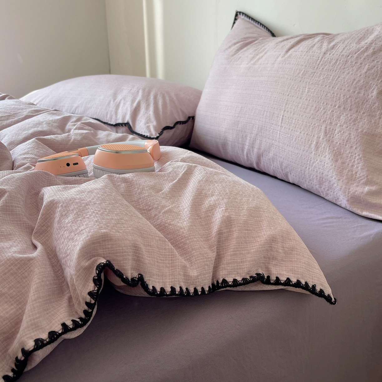 91家纺网 家纺一手货源 找家纺 凯洛奇 2026新款色织阳离子贝壳边四件套 阳离子-烟紫