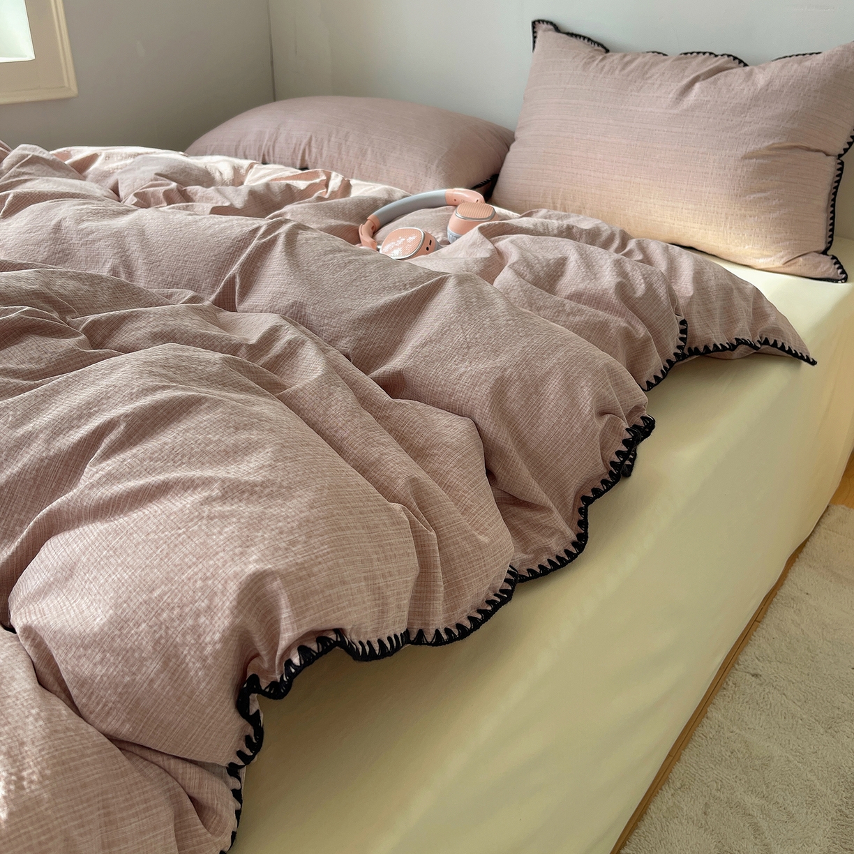 91家纺网 家纺一手货源 找家纺 凯洛奇 2026新款色织阳离子贝壳边四件套 阳离子-樱粉