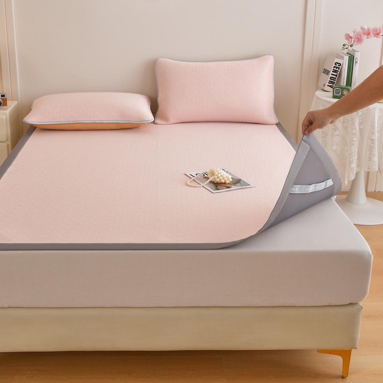 91家纺网 家纺一手货源 找家纺 金艾草 2026新款PE冰豆豆席凉感凉席单件席子平铺款 豆豆凉席-粉色