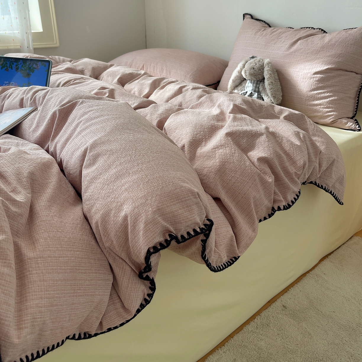 91家纺网 家纺一手货源 找家纺 凯洛奇 2026新款色织阳离子贝壳边四件套 阳离子-樱粉