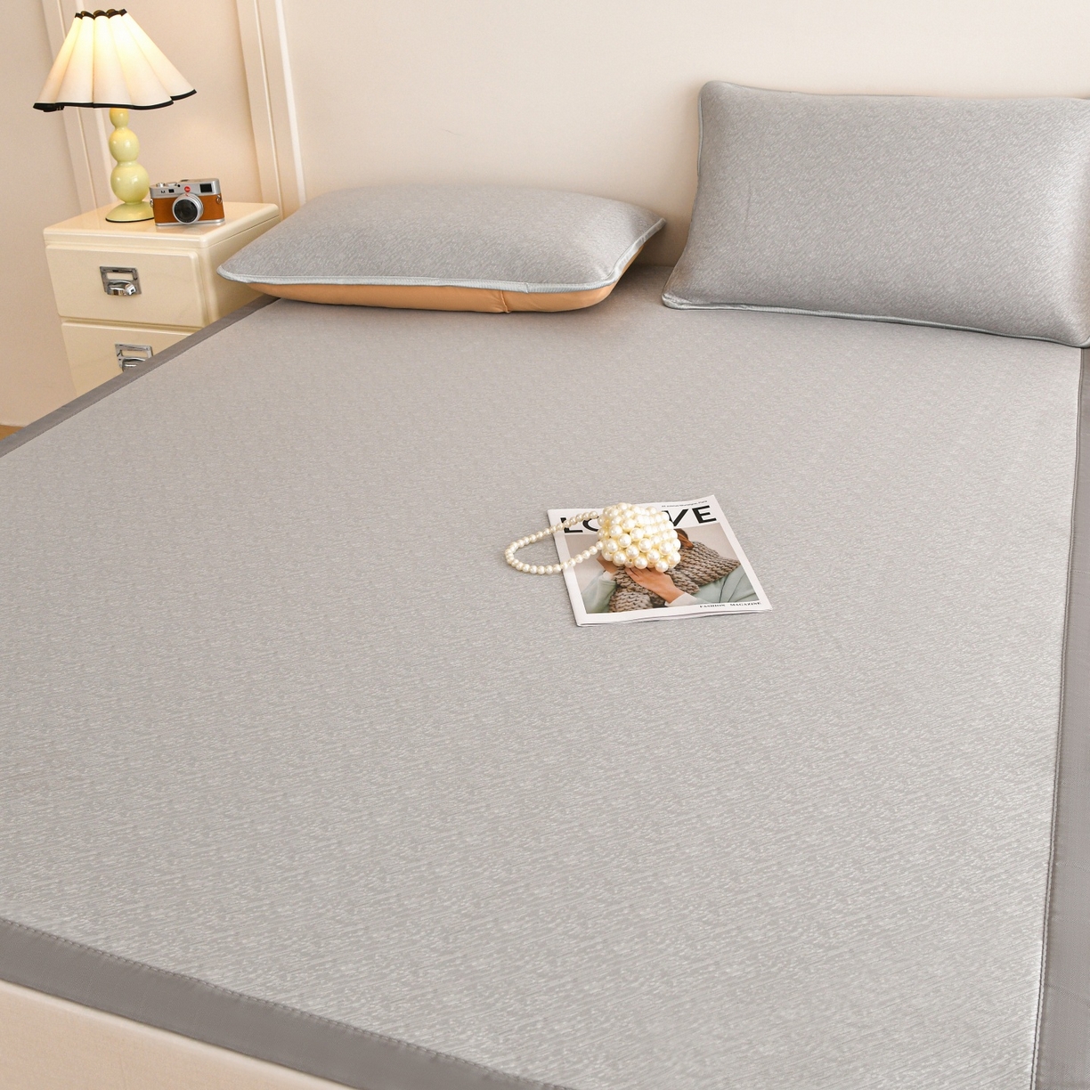 91家纺网 家纺一手货源 找家纺 金艾草 2026新款PE冰豆豆席凉感凉席单件席子平铺款 豆豆凉席-灰色