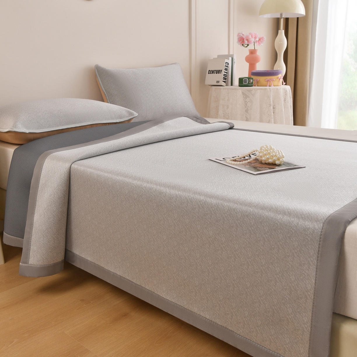 91家纺网 家纺一手货源 找家纺 金艾草 2026新款PE冰豆豆席凉感凉席单件席子平铺款 豆豆凉席-灰色