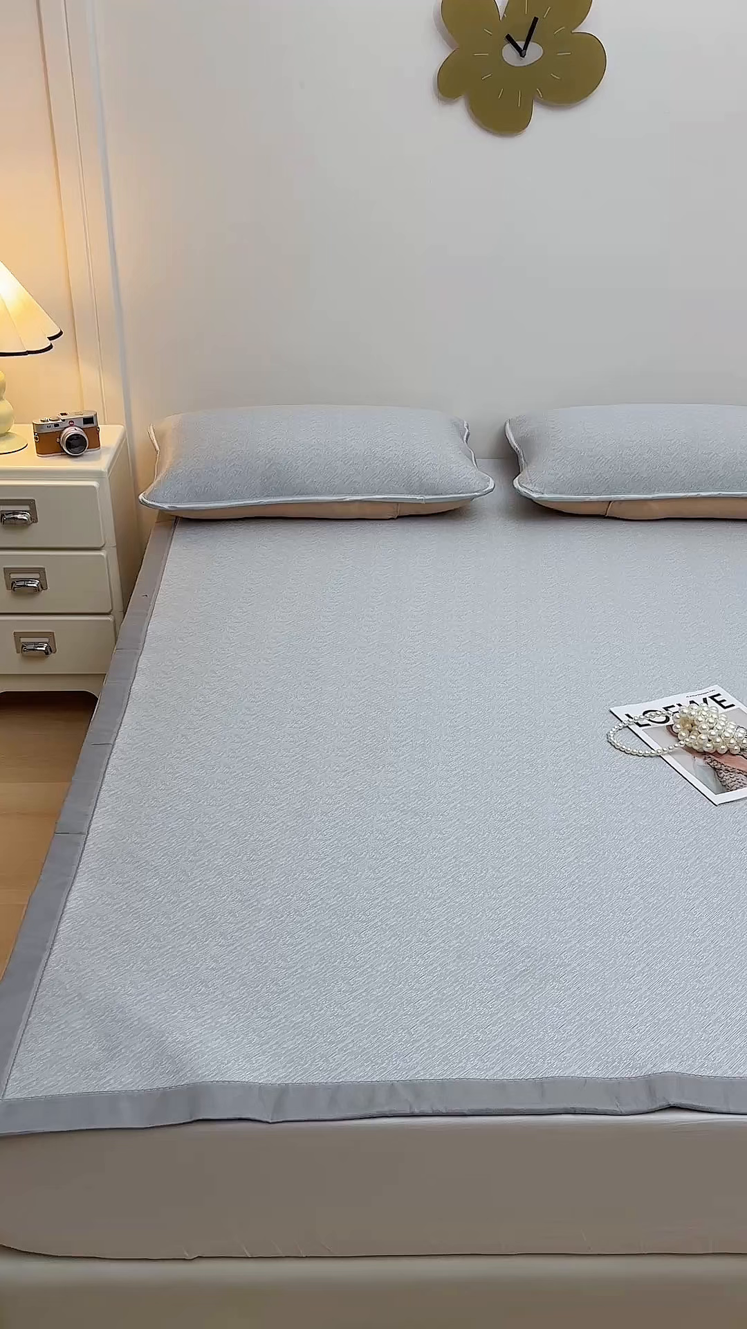 91家纺网 家纺一手货源 找家纺 金艾草 2026新款PE冰豆豆席凉感凉席单件席子平铺款 豆豆凉席-灰色