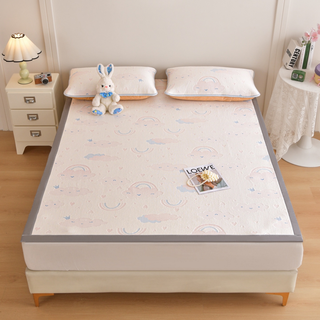 91家纺网 家纺一手货源 找家纺 金艾草 2026新款PE冰豆豆席凉感凉席单件席子平铺款 凉豆豆凉席-彩云粉