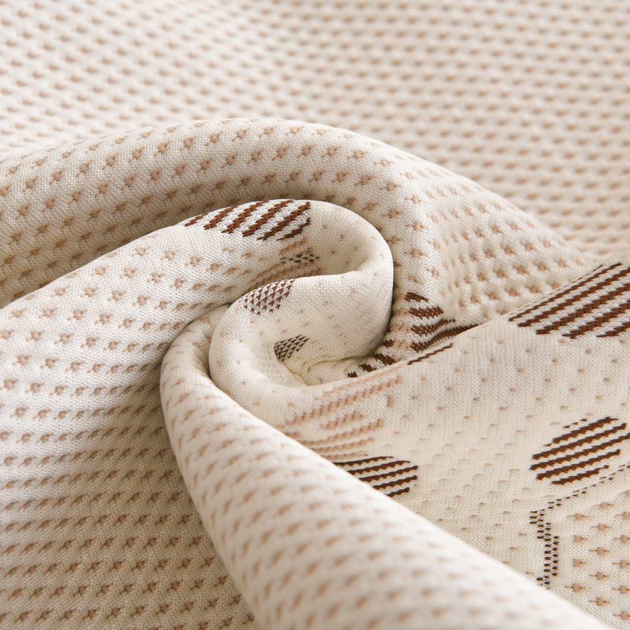 91家纺网 家纺一手货源 找家纺 金艾草 2026新款PE冰豆豆席凉感凉席单件席子平铺款 凉豆豆凉席-香肠狗卡其