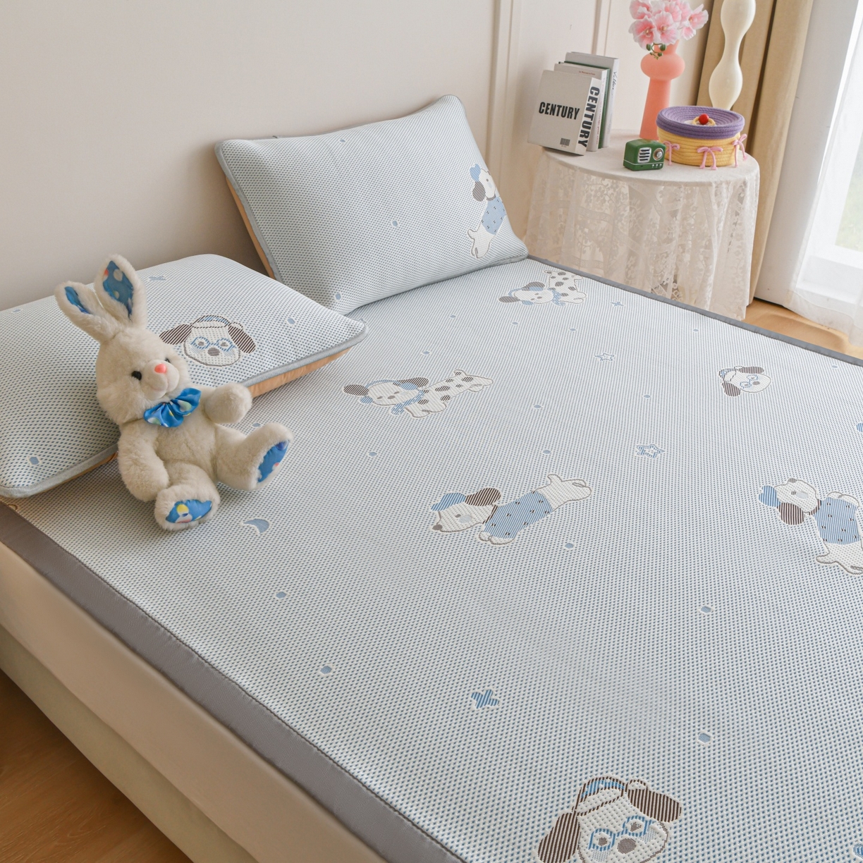 91家纺网 家纺一手货源 找家纺 金艾草 2026新款PE冰豆豆席凉感凉席单件席子平铺款 凉豆豆凉席-香肠狗蓝